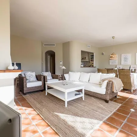 92-apartment With Fantastic Views, Miraflores, Mijas Apartment
